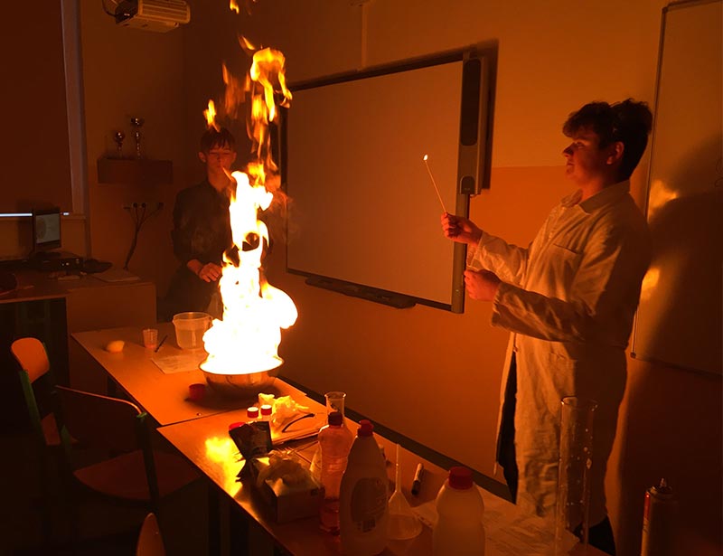 Chemie nyní