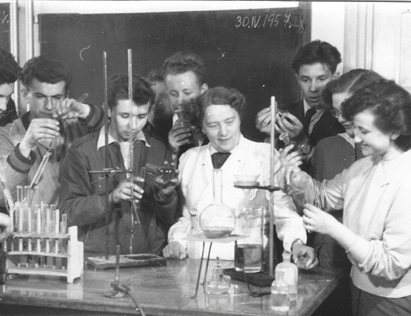 Chemie před 100 lety